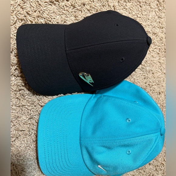 NIKE women’s hat set - Picture 2 of 4